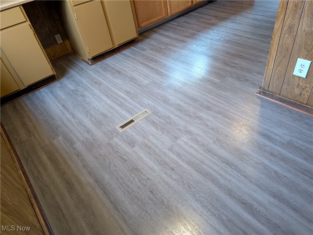City/Akron - Residential Lease