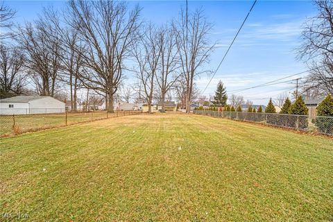 Tiny photo for 29107 Edgewood Drive, Willowick, OH 44095 (MLS # 5179559)