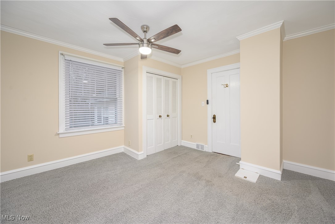 700 Knoll Street, North Canton, Ohio image 33