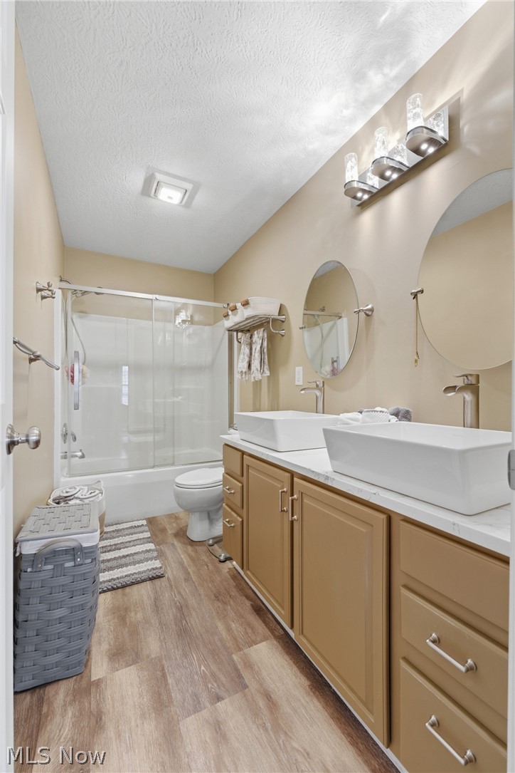 Saint James - Residential