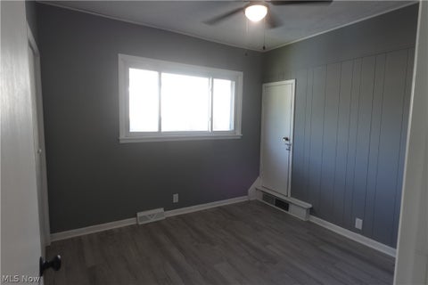 Tiny photo for 734 Main Street St, Bridgeport, OH 43912 (MLS # 5221295)