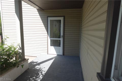 Tiny photo for 734 Main Street St, Bridgeport, OH 43912 (MLS # 5221295)
