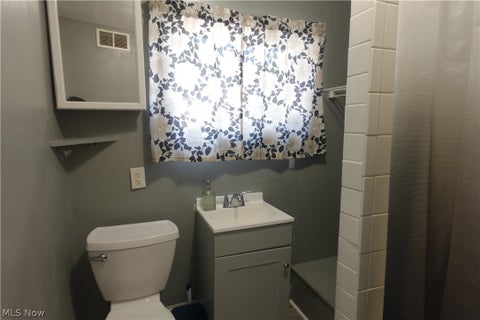 Tiny photo for 734 Main Street St, Bridgeport, OH 43912 (MLS # 5221295)