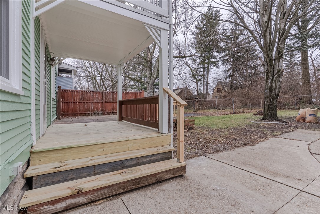 James G Ewings Bonnie Brae - Residential