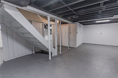 Tiny photo for 146 Bonnie Brae Avenue NE, Warren, OH 44483 (MLS # 5178677)