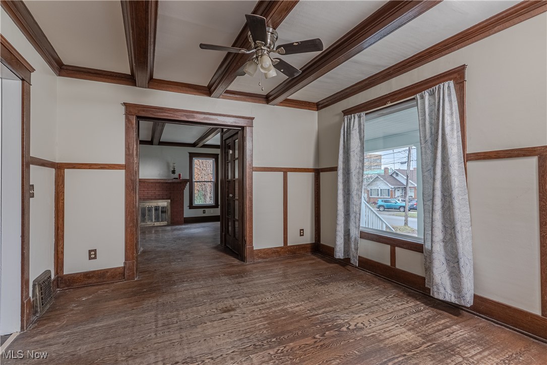 James G Ewings Bonnie Brae - Residential