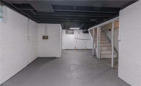 Tiny photo for 146 Bonnie Brae Avenue NE, Warren, OH 44483 (MLS # 5178677)