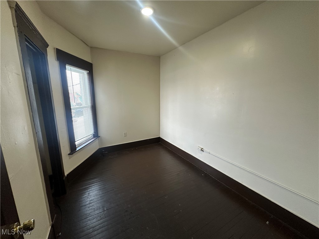 Cleveland, Ohio 44113, United States, 2 Bedrooms Bedrooms, ,1 BathroomBathrooms,Residential,Active,21868