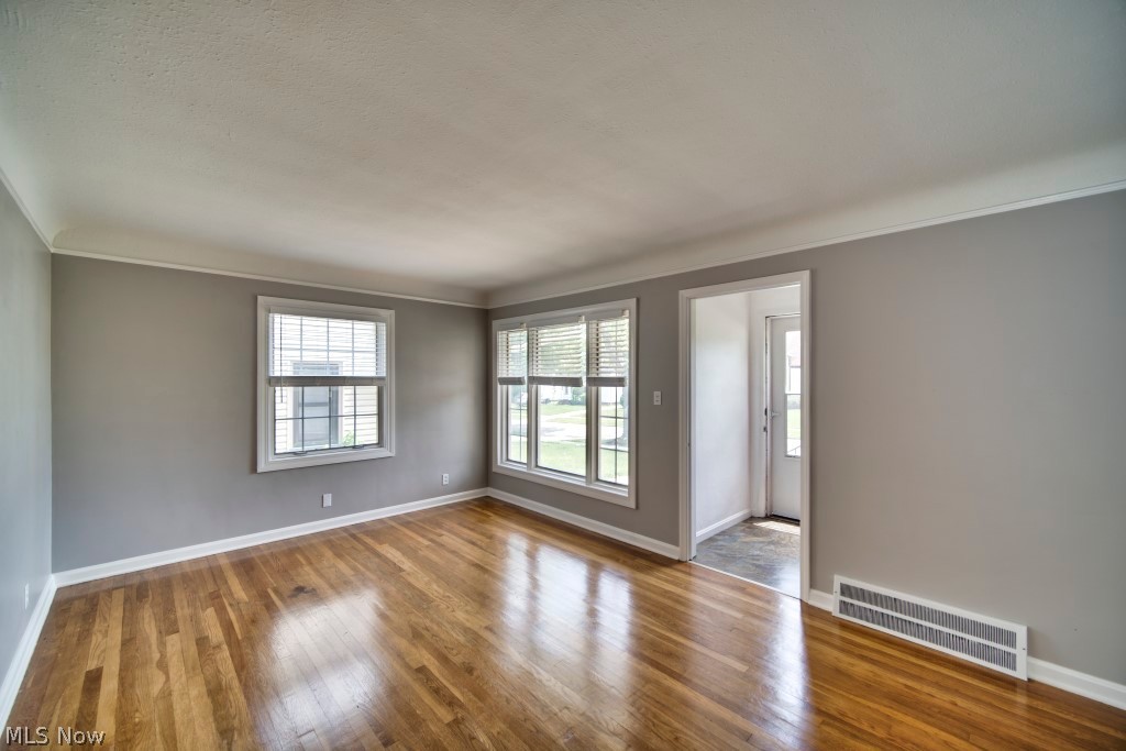 Suburban Dev Cos Crof - Residential