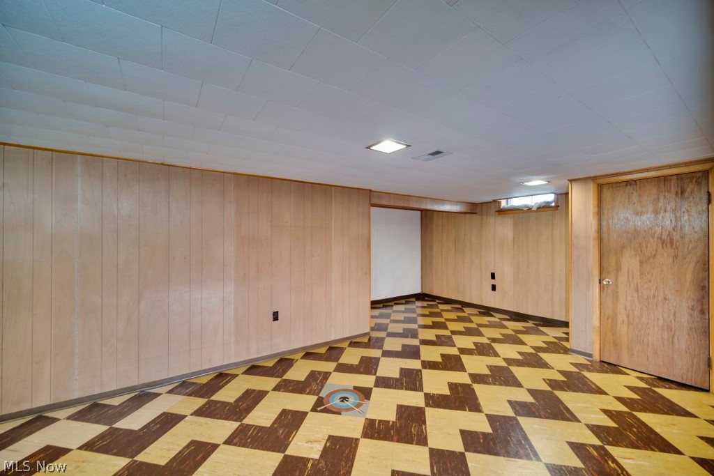 Suburban Dev Cos Crof - Residential