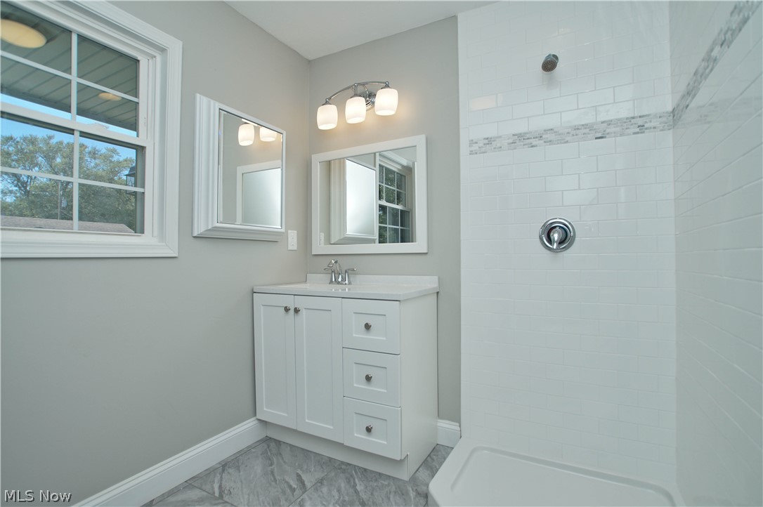 Arrowhead Beach 02 - Residential