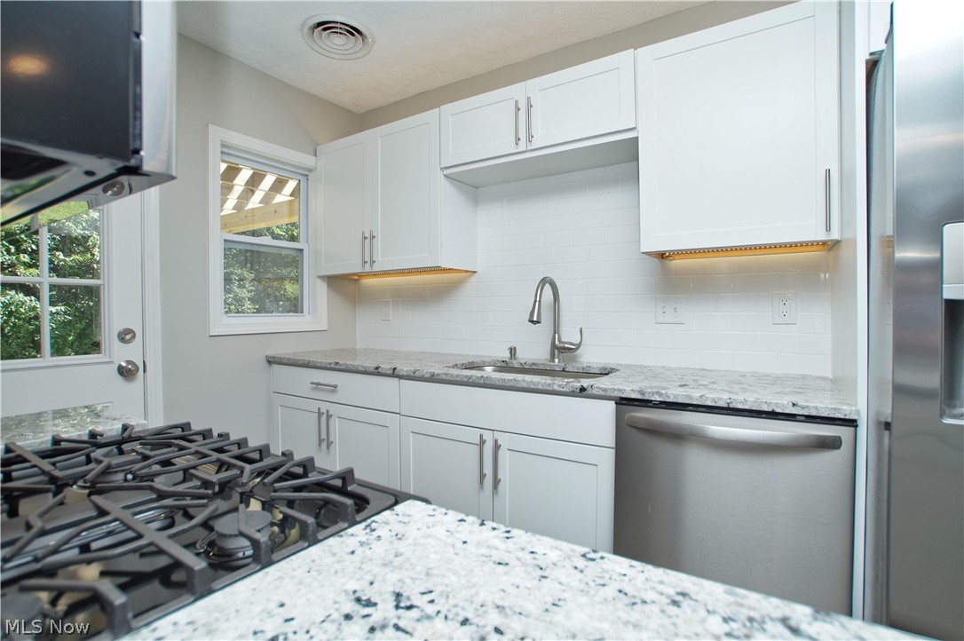 Arrowhead Beach 02 - Residential