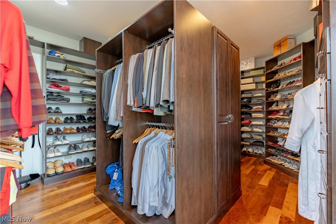 Fox Meadow - Residential