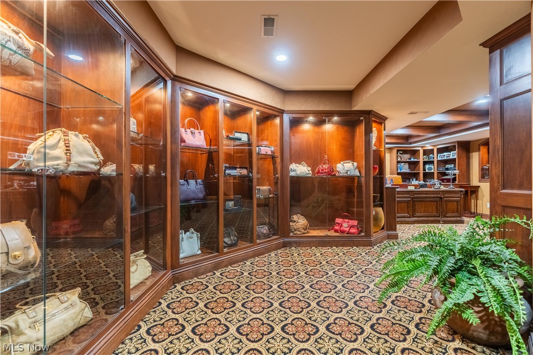 Fox Meadow - Residential