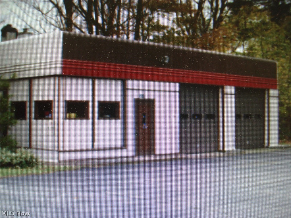 Saybrook - Commercial Sale