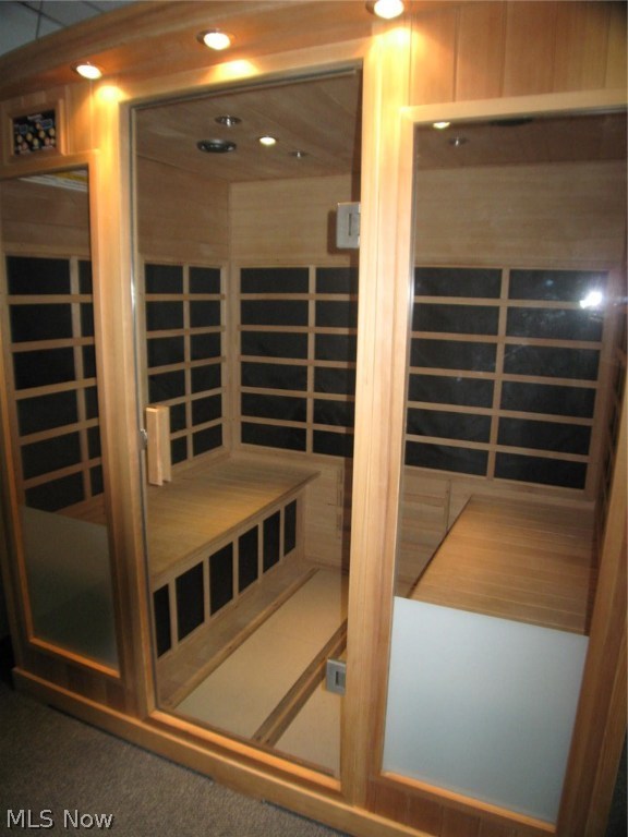 Waterford Condos - Residential Lease