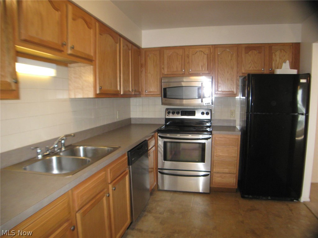 Waterford Condos - Residential Lease