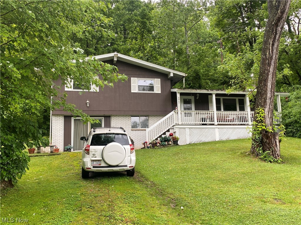 Photo 1 of 30 — 5967 Elizabeth Pike, Elizabeth, WV 26143