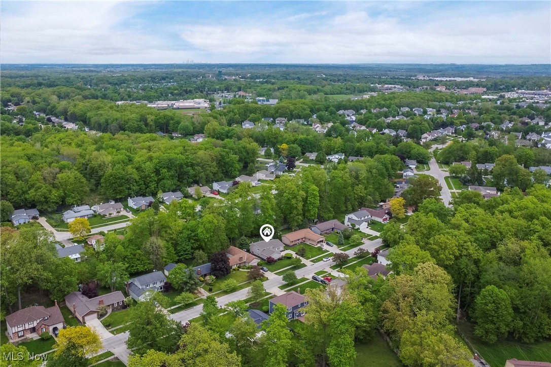 20474 Sandalwood Lane, Strongsville, Ohio image 45