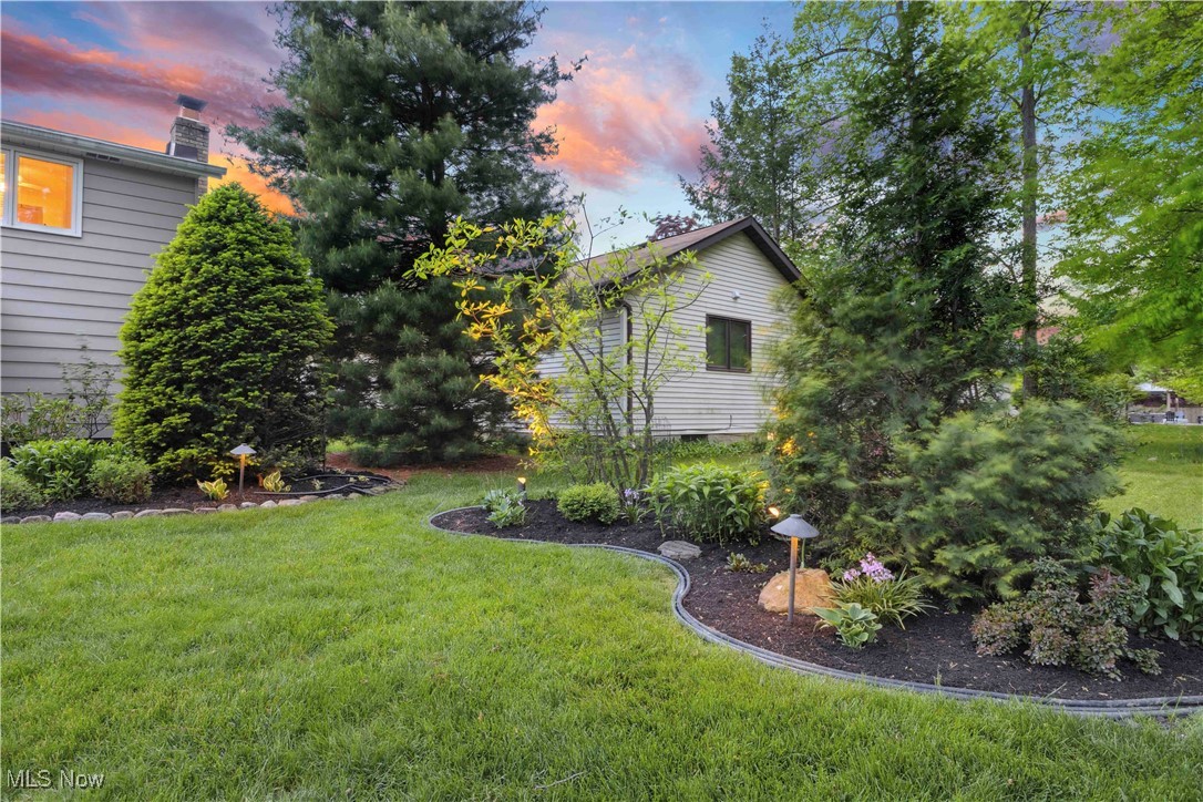 20474 Sandalwood Lane, Strongsville, Ohio image 43