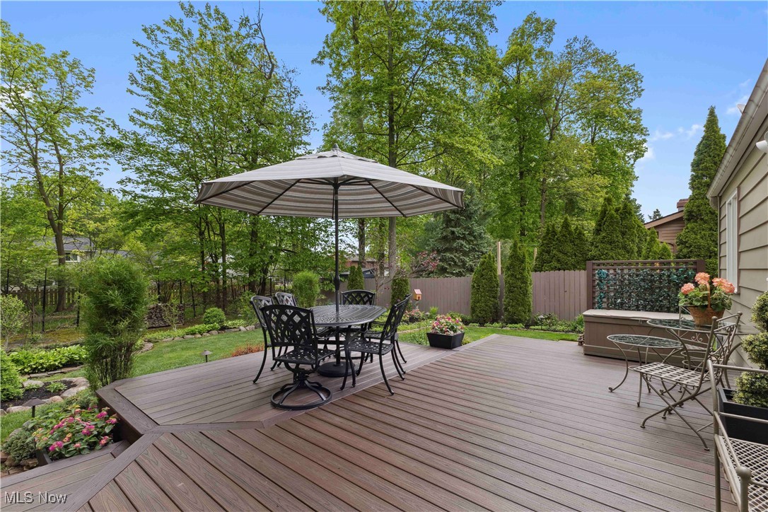 20474 Sandalwood Lane, Strongsville, Ohio image 7