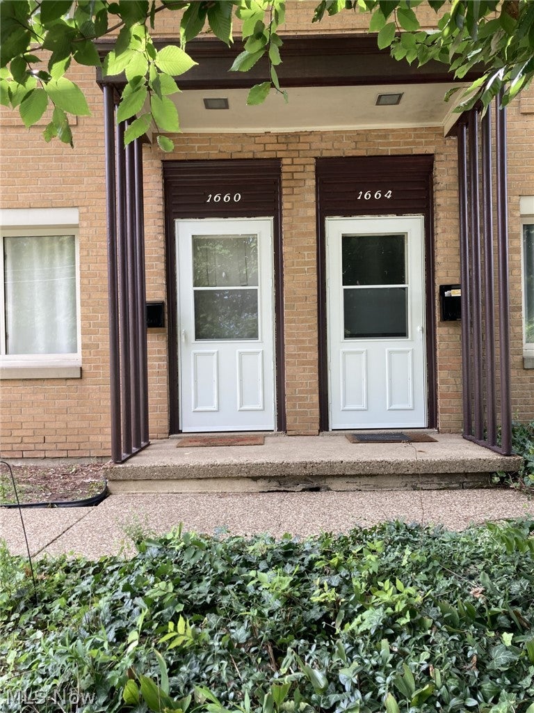 1660-1664 Bailey Road