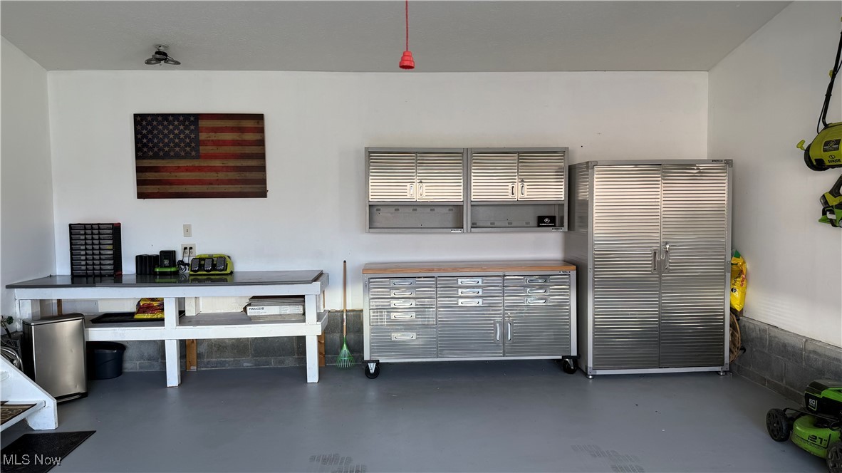 Youngstown, Ohio 44515, United States, 3 Bedrooms Bedrooms, ,3 BathroomsBathrooms,Residential,Active,180637