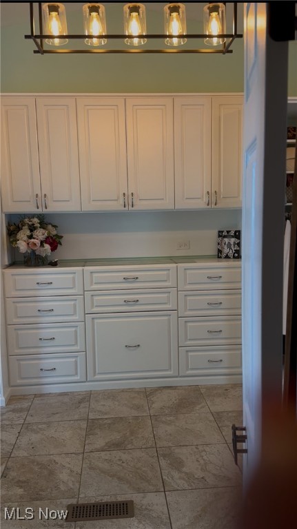 Youngstown, Ohio 44515, United States, 3 Bedrooms Bedrooms, ,3 BathroomsBathrooms,Residential,Active,180637