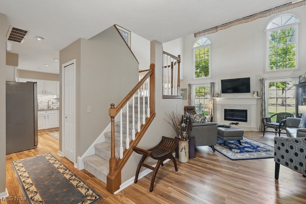 6604 Hidden Lake Trail