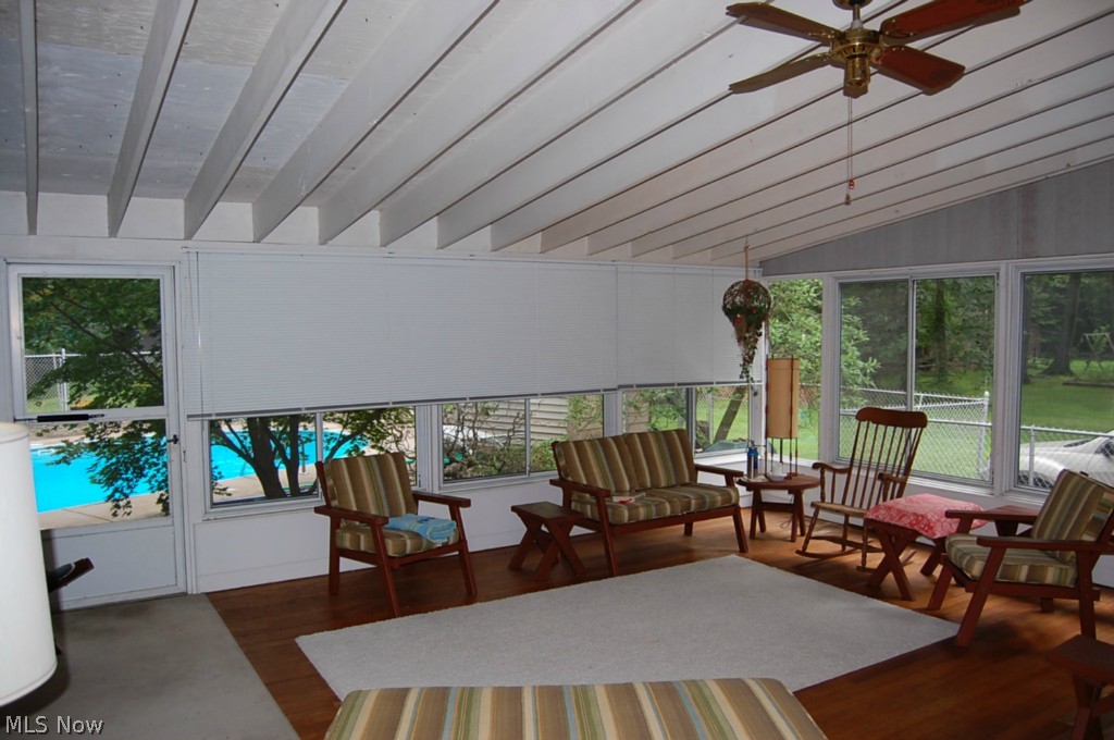 Hawthorne Acres - Residential