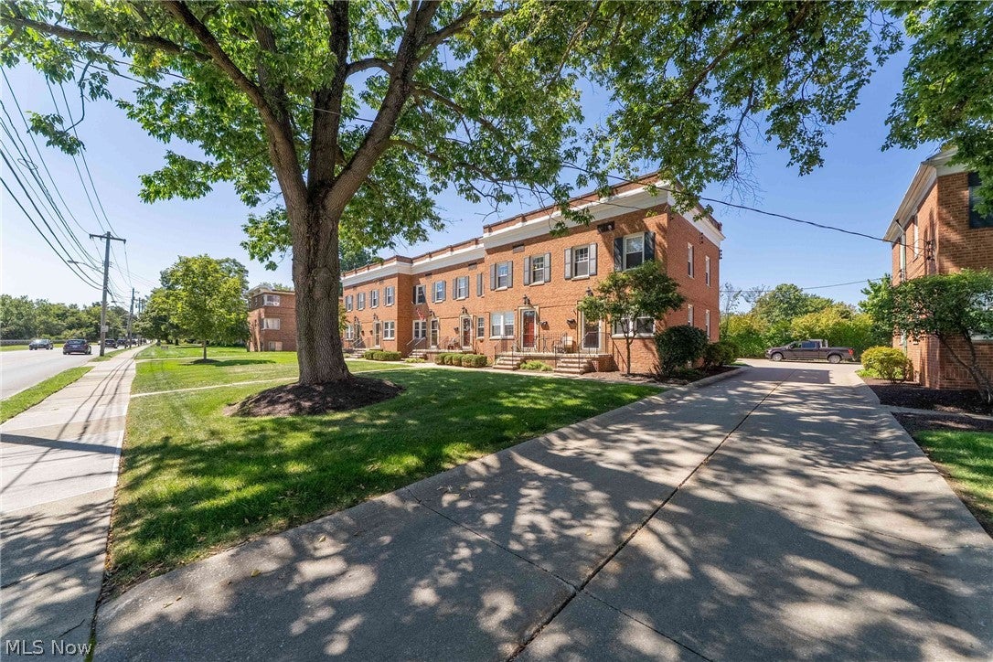 2684 Wooster Road