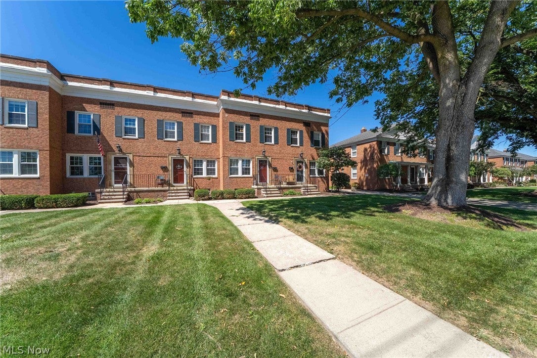 2684 Wooster Road