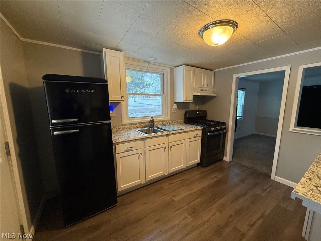 Photo of 3785 S Cleveland Massillon Road, Norton, OH 44203 (MLS # 5186275)