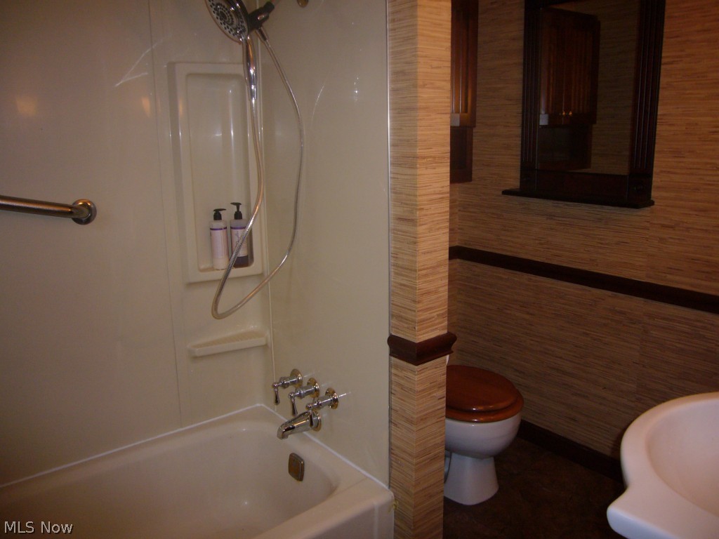 Triple Shores - Residential