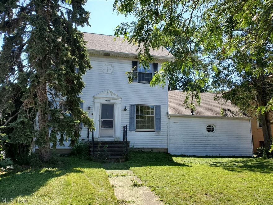 SOLD AS IS - INVESTORS -  FILPPERS - CASH SALE ONLY - Check with Lakewood may be able to use as office, or small business. Has 2 car garage attached with rear entrance.