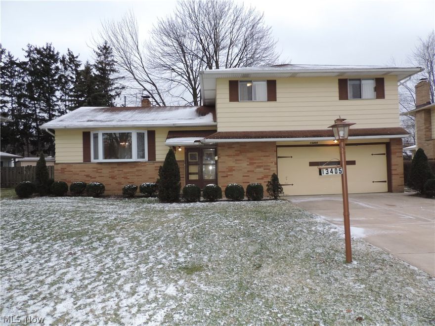 True 4 bedroom, all up, with 2 full bathrooms up.  Master in suite.  Original owners truly cared for this lovely home on this sidewalk lined street of fine houses.  Entry is generous 10-X10 foyer.  Garage entry has powder room and 8X8 mudroom/coatroom closet.  Large bedroom and great closets!