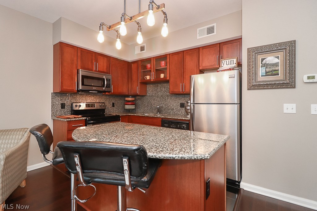 Stonebridge Plaza - Residential