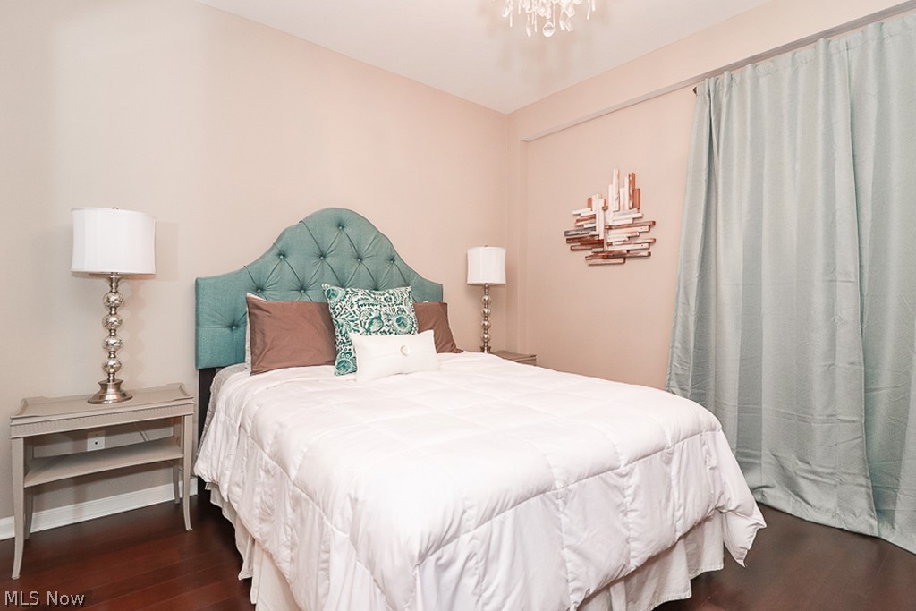 Stonebridge Plaza - Residential