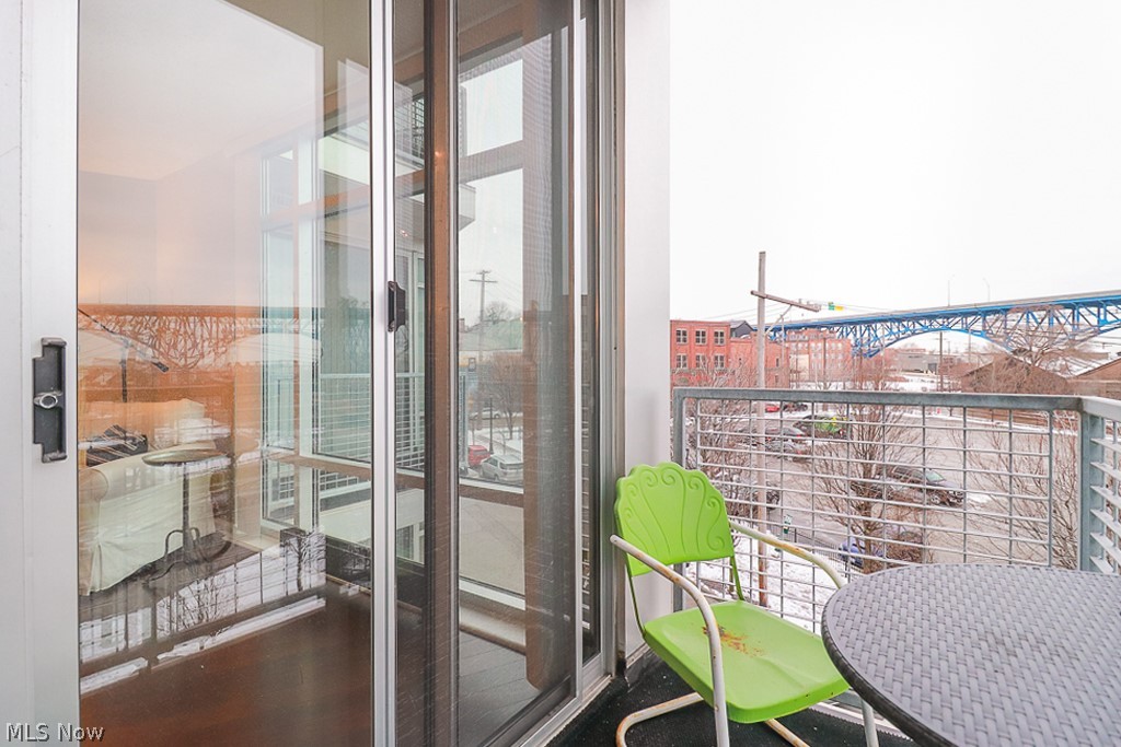 Stonebridge Plaza - Residential