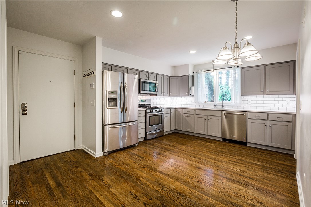 Auburn Knolls Consolidated Con - Residential