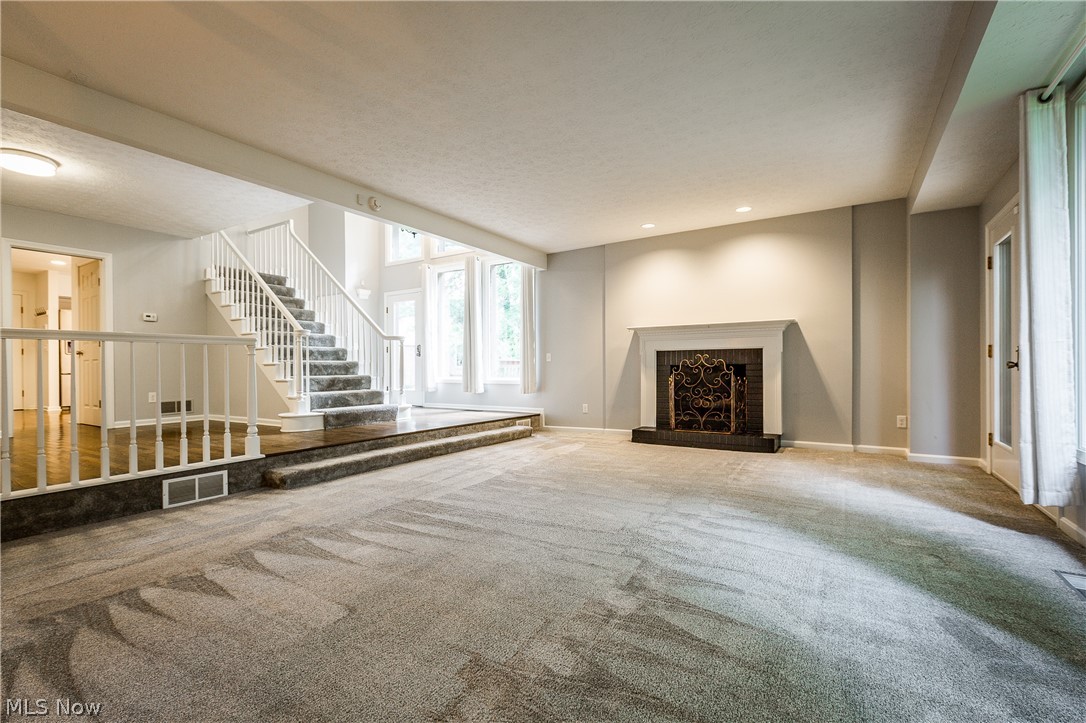 Auburn Knolls Consolidated Con - Residential