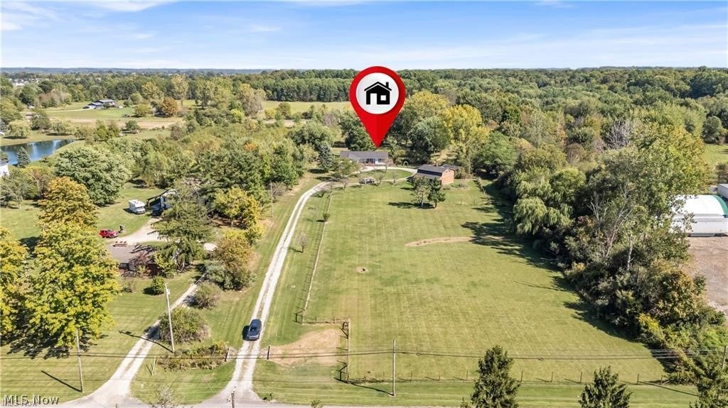 6827 Wooster Pike