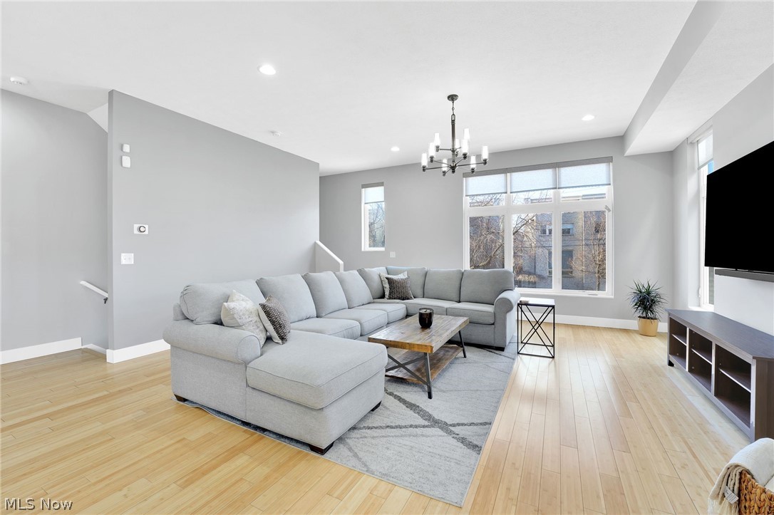 2278 City View Drive