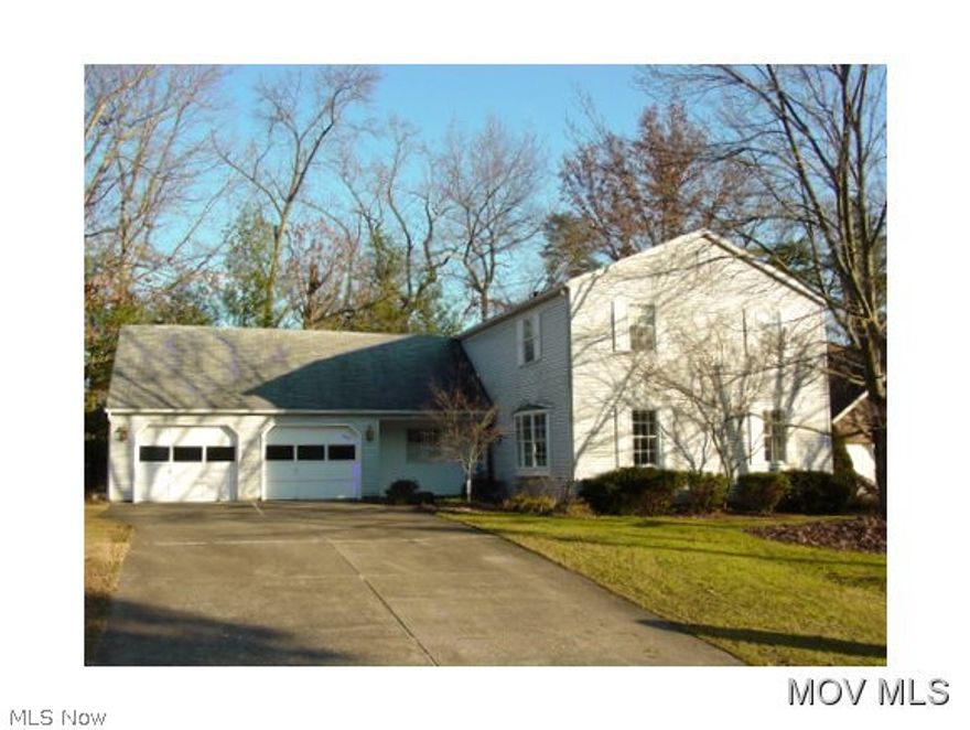 Very spacious 4 bedroom, 2 story home in desirable Somervilla Addition. Oversized double garage and large 1st floor laundry room. Features huge dining room. Convenient to Blennerhassett schools. Features full unfinished basement. Master bedroom suite has skylight, full bath and walk in closet.  Elem: Blennerhassett Elementary Scho  Elem/Bus: N  JrHigh: Blennerhasset Jr. High School  JrHigh/Bus: N  High: Parkersburg South High  High/Bus: Y  Fire: VOL  Police: SHF  ;SQFT=Fin L1:1256, Fin L2:1178, Fin Above:2434, Fin Total:2434, Unfin Bsmt:1144, Unfin Above:1144;GAR= 2 Car Att, Opener(s)