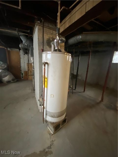 Tiny photo for 14500 Kingsford Avenue, Cleveland, OH 44128 (MLS # 5178659)