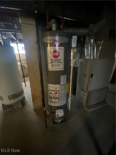 Tiny photo for 14500 Kingsford Avenue, Cleveland, OH 44128 (MLS # 5178659)