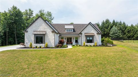 8484 Ivy Hill Drive Poland OH 44514