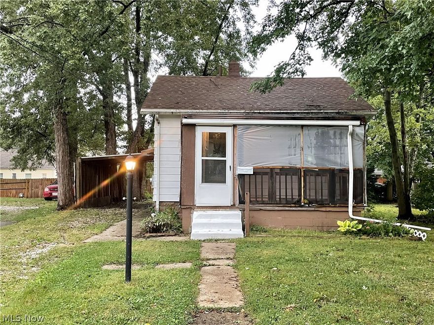 Cozy 1 bedroom ranch home on a nice size lot. 1.5 bathroom. Half bath in basement. Hot water tank 6 months old. Furnace 2 months old. Roof estimated 2010. Fresh paint throughout first floor.