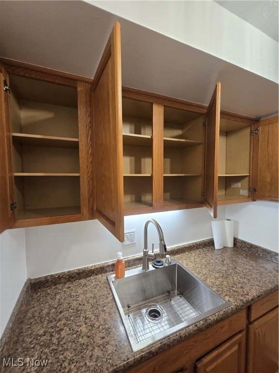 Georgetown Arms Condo - Residential