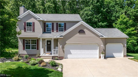 Homes For Sale - 4021 Timber Run<br/> Ravenna, OH 44266